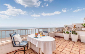 Cozy Apartment In Benalmadena With House Sea View